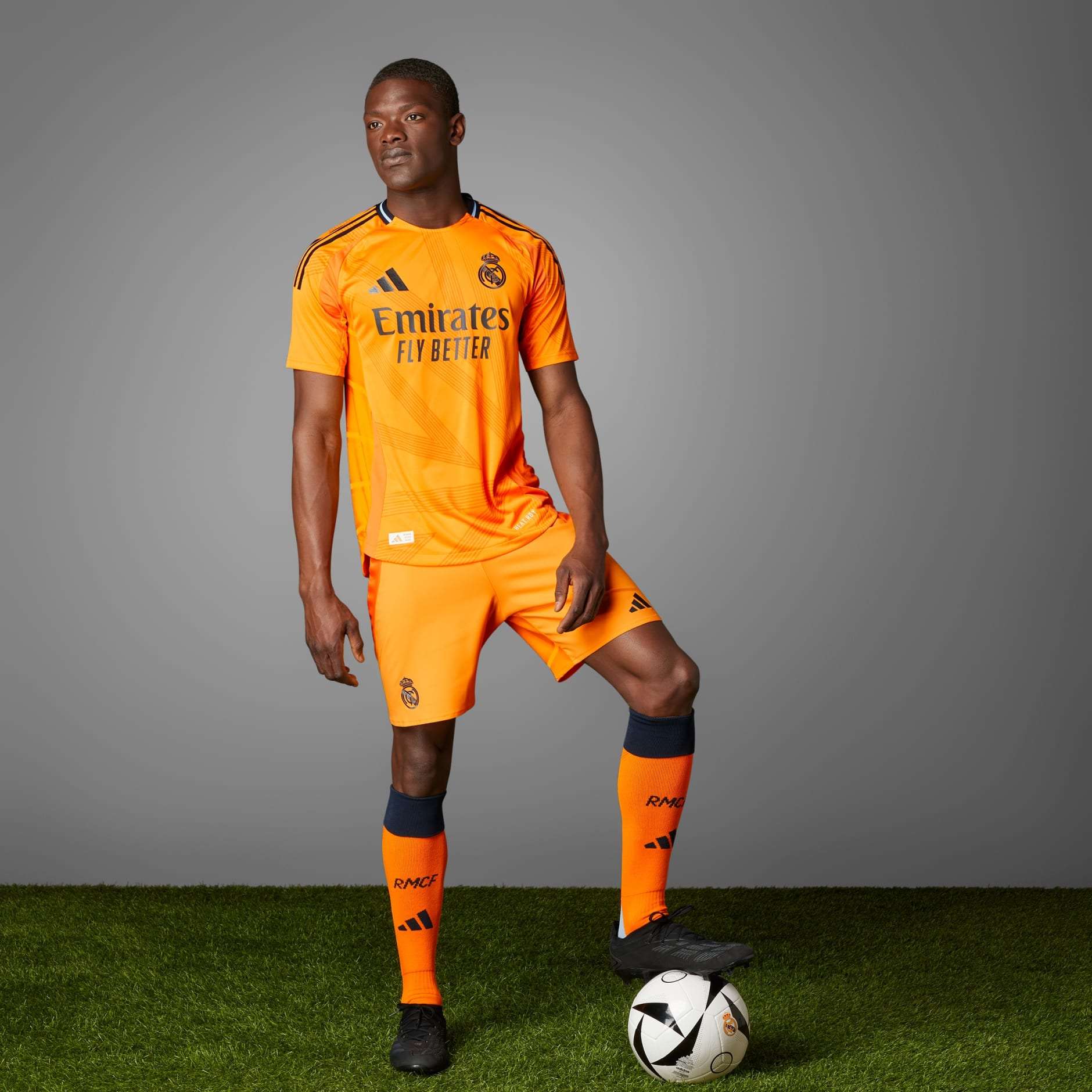 REAL MADRID CF | 24/25 Men's Away Jersey